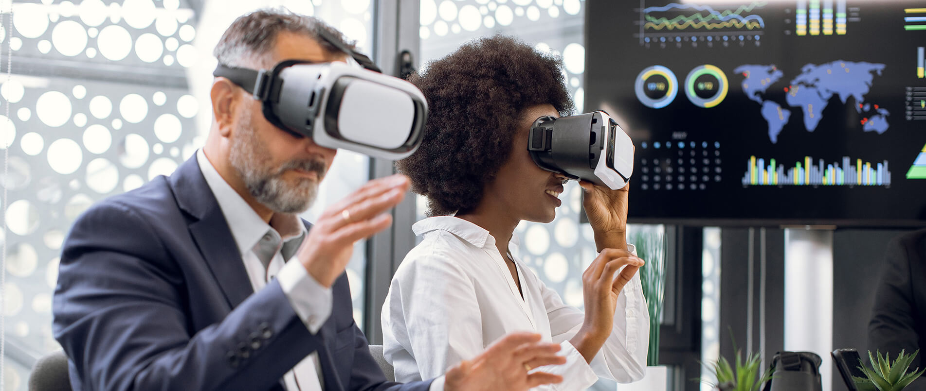 重磅！betf88通信正式发布一站式XR产品解决方案，助力探索数字世界新纪元